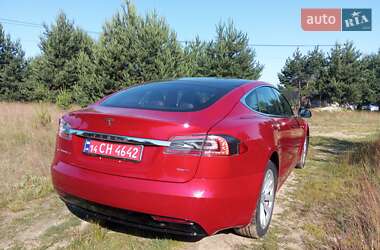 Лифтбек Tesla Model S 2016 в 