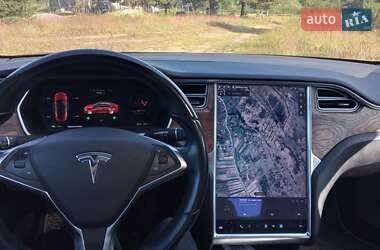 Лифтбек Tesla Model S 2016 в 