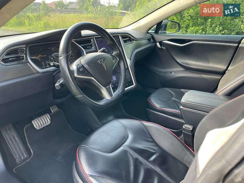 Лифтбек Tesla Model S 2013 в Киеве фото 10 Лифтбек Tesla Model S 2013 в Киеве