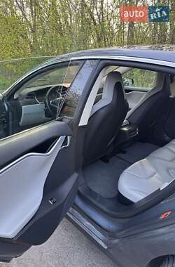 Ліфтбек Tesla Model S 2014 в 