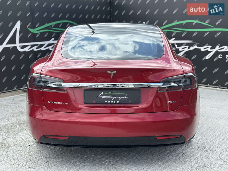 Ліфтбек Tesla Model S 2018 в Києві