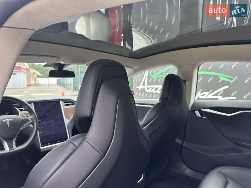 Ліфтбек Tesla Model S 2018 в Києві