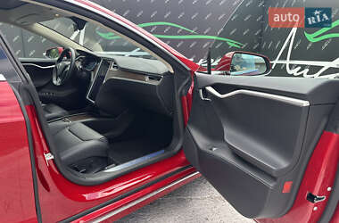 Лифтбек Tesla Model S 2018 в 