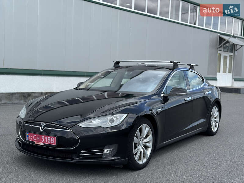 Tesla Model S 2013