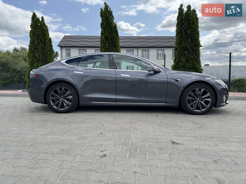 Ліфтбек Tesla Model S 2020 в Вінниці фото 13 Ліфтбек Tesla Model S 2020 в Вінниці