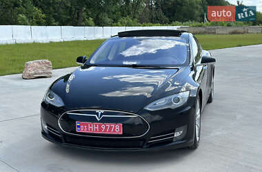 Лифтбек Tesla Model S 2013 в 