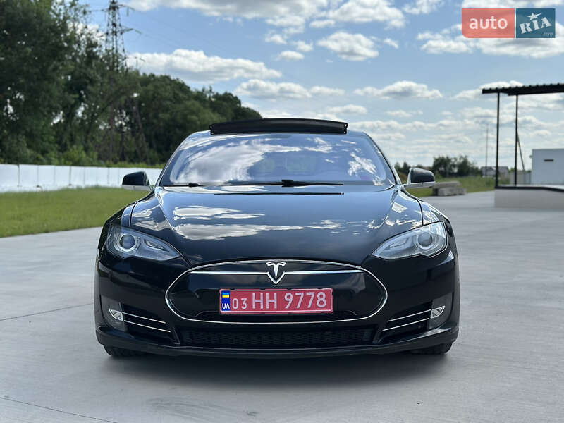 Лифтбек Tesla Model S 2013 в Луцке