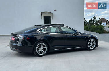Лифтбек Tesla Model S 2013 в 