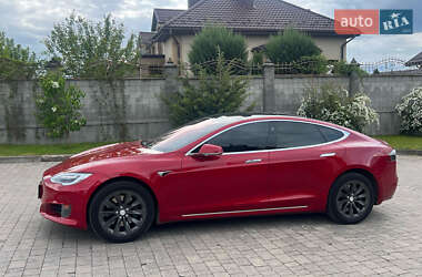 Лифтбек Tesla Model S 2017 в 