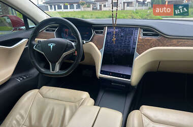 Лифтбек Tesla Model S 2017 в 