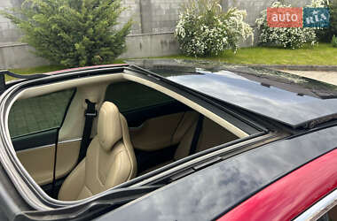 Лифтбек Tesla Model S 2017 в 