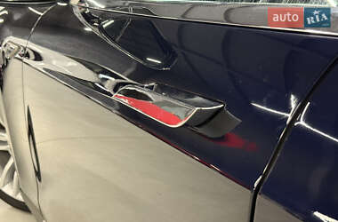 Лифтбек Tesla Model S 2014 в 