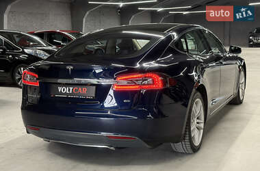 Лифтбек Tesla Model S 2014 в 