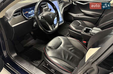 Лифтбек Tesla Model S 2014 в 