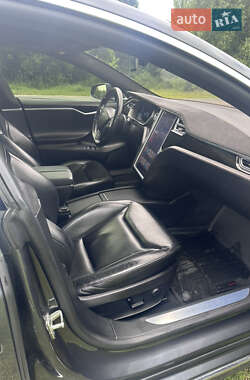 Лифтбек Tesla Model S 2016 в 