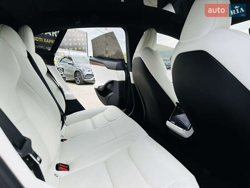 Лифтбек Tesla Model S 2022 в Харькове