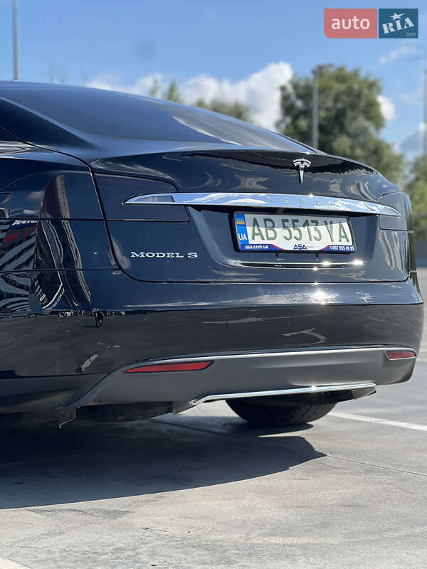 Лифтбек Tesla Model S 2013 в Киеве