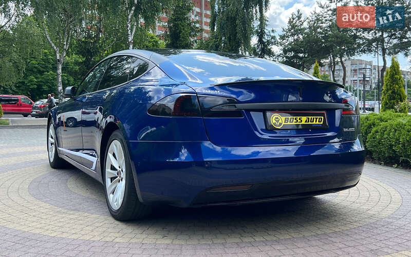 Ліфтбек Tesla Model S 2019 в Львові