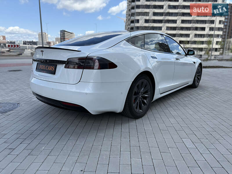 Лифтбек Tesla Model S 2019 в Киеве
