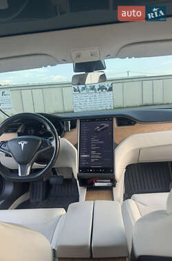 Лифтбек Tesla Model S 2018 в 