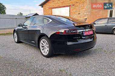 Лифтбек Tesla Model S 2018 в 