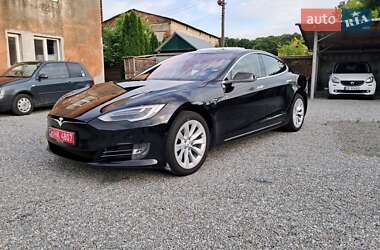 Лифтбек Tesla Model S 2018 в 