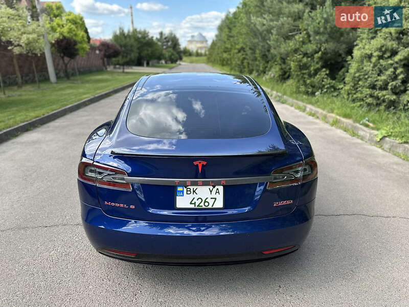 Ліфтбек Tesla Model S 2016 в Рівному фото 11 Ліфтбек Tesla Model S 2016 в Рівному