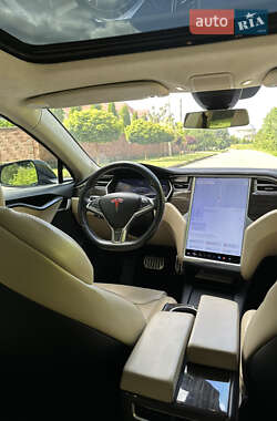 Ліфтбек Tesla Model S 2016 в 