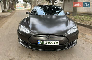 Ліфтбек Tesla Model S 2014 в 
