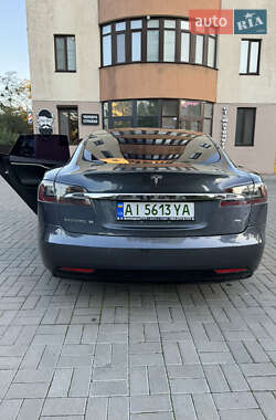 Лифтбек Tesla Model S 2017 в 