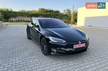 Лифтбек Tesla Model S 2018 в 