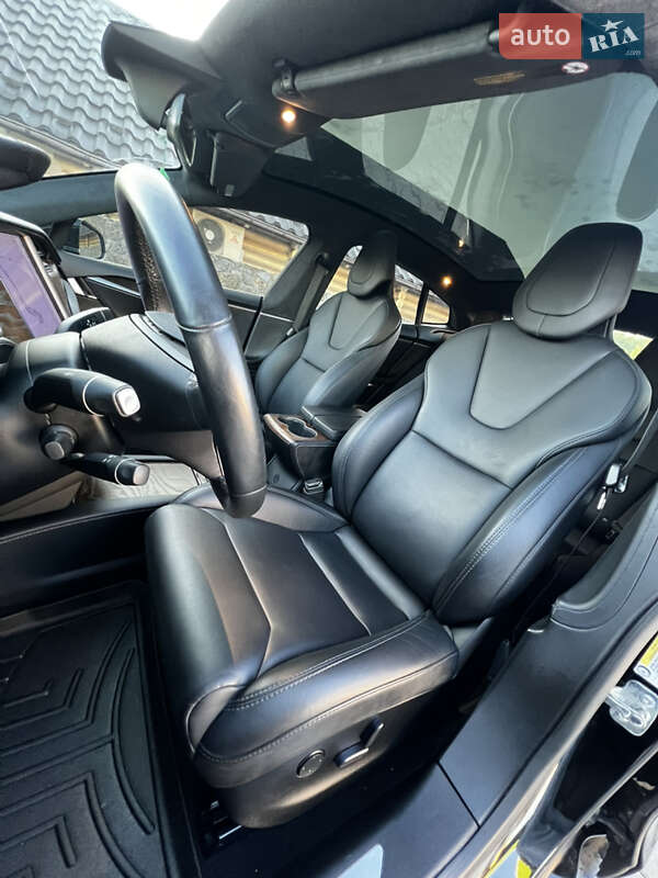 Лифтбек Tesla Model S 2018 в Калиновке