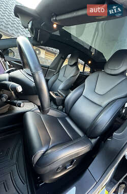 Лифтбек Tesla Model S 2018 в 