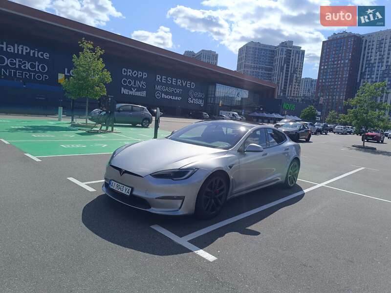Лифтбек Tesla Model S 2024 в 