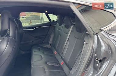 Лифтбек Tesla Model S 2017 в 