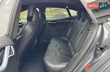Лифтбек Tesla Model S 2017 в 