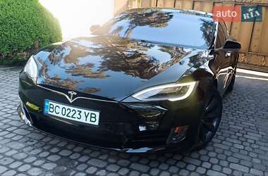 Лифтбек Tesla Model S 2016 в 
