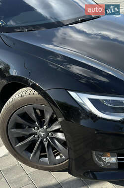 Лифтбек Tesla Model S 2018 в 