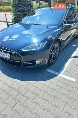 Ліфтбек Tesla Model S 2014 в Вінниці