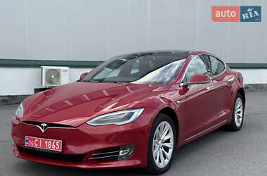 Лифтбек Tesla Model S 2018 в Виннице