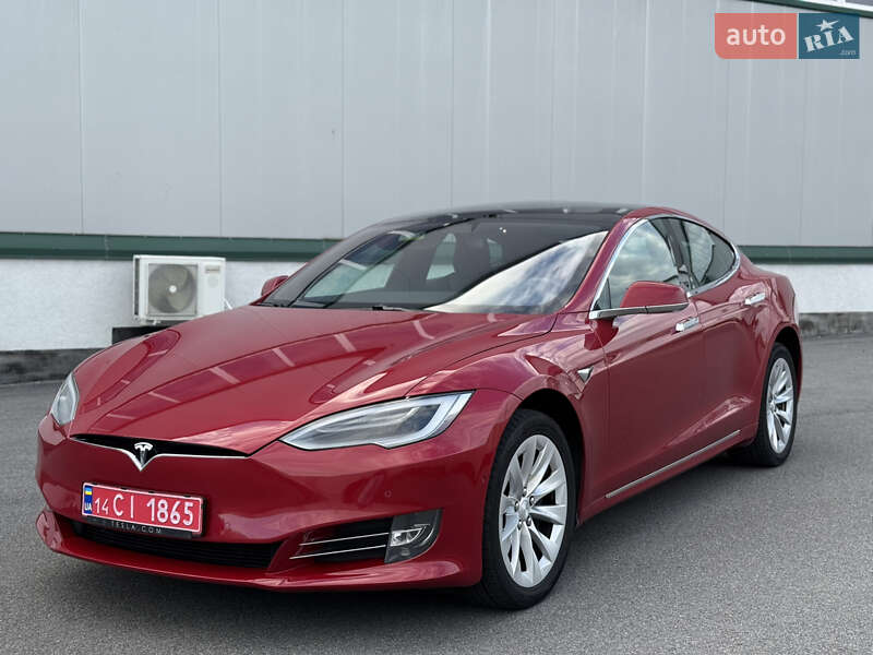 Tesla Model S 2018