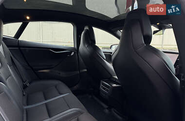 Лифтбек Tesla Model S 2018 в 