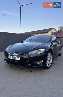 Ліфтбек Tesla Model S 2013 в Острозі