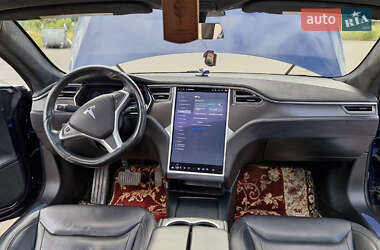 Ліфтбек Tesla Model S 2016 в 