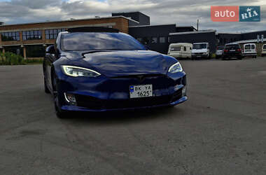 Ліфтбек Tesla Model S 2016 в 