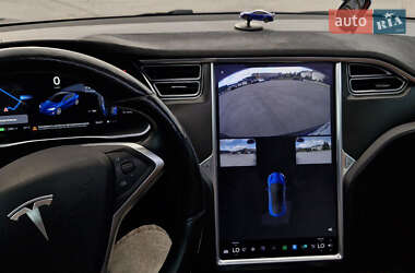 Ліфтбек Tesla Model S 2016 в 