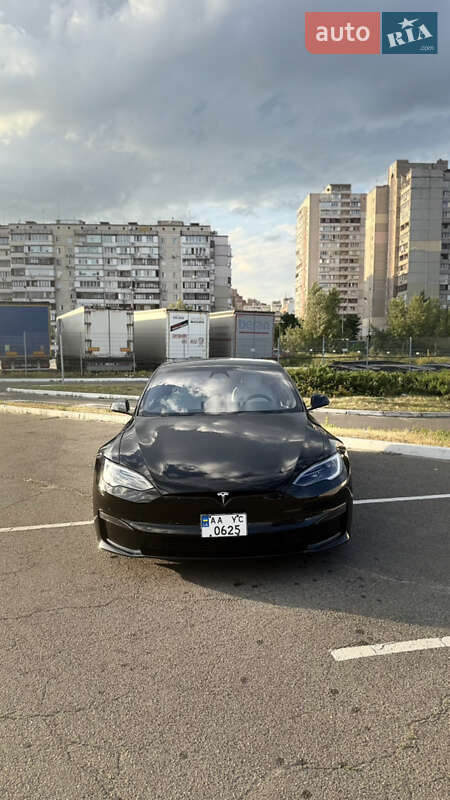 Лифтбек Tesla Model S 2022 в 