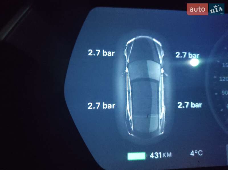 Лифтбек Tesla Model S 2014 в Львове