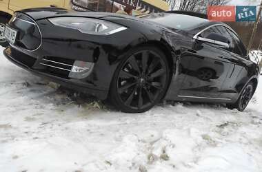 Ліфтбек Tesla Model S 2014 в 