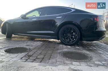 Ліфтбек Tesla Model S 2014 в 